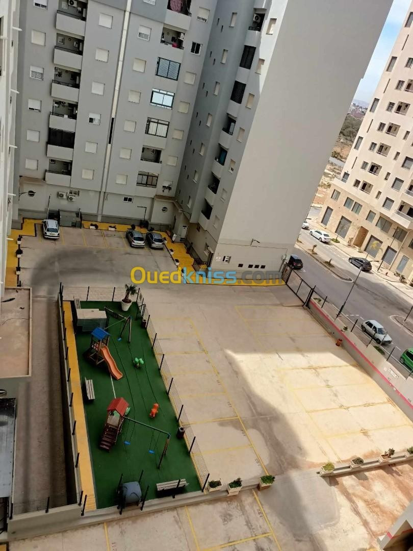 Location Appartement F4 Oran Bir el djir