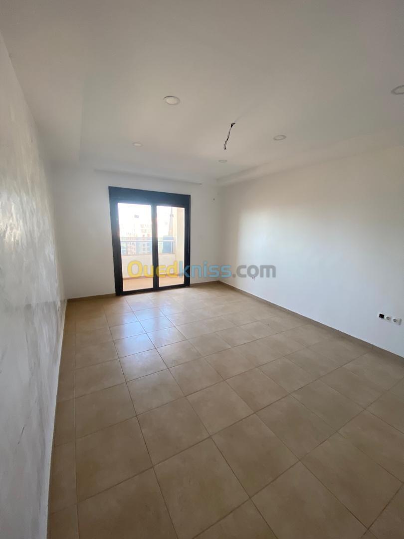 Location Appartement F4 Oran Oran