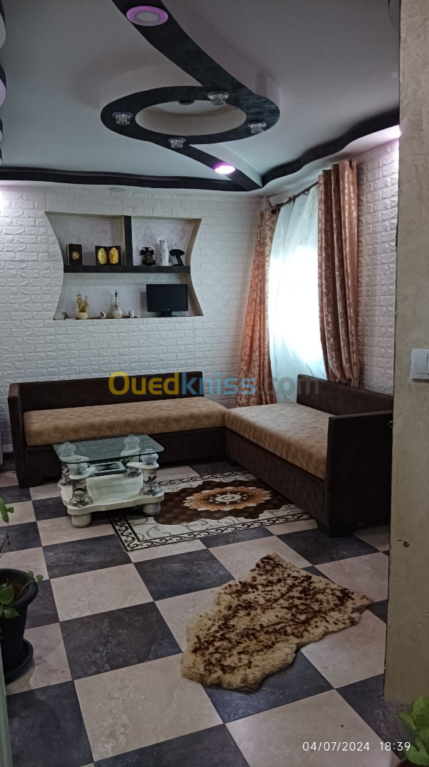 Cherche location Appartement F3 Alger Les eucalyptus