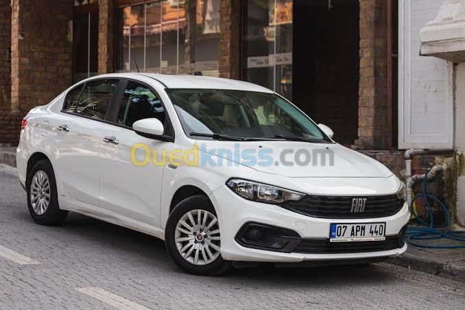 Les aille Fiat Tipo 2023