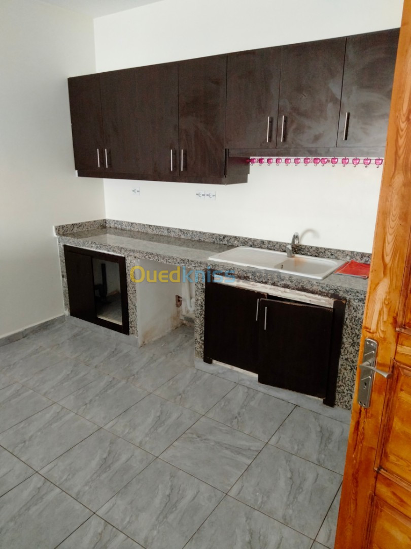 Location Appartement F4 Oran Bir el djir