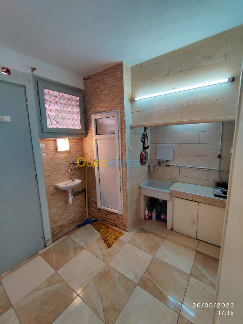 Location Appartement F1 Blida Blida