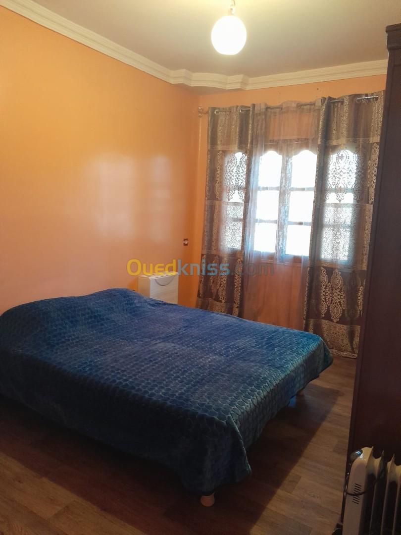 Location vacances Appartement F3 Biskra Biskra