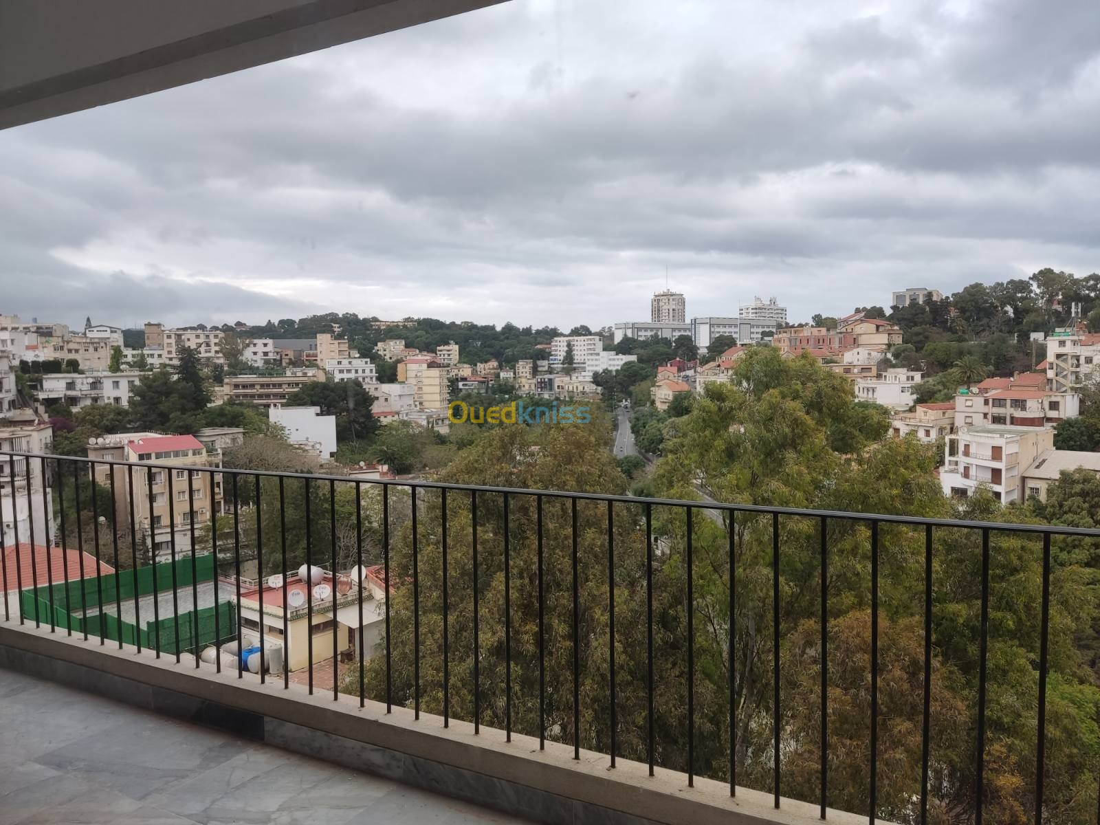 Location Appartement F4 Alger Hydra