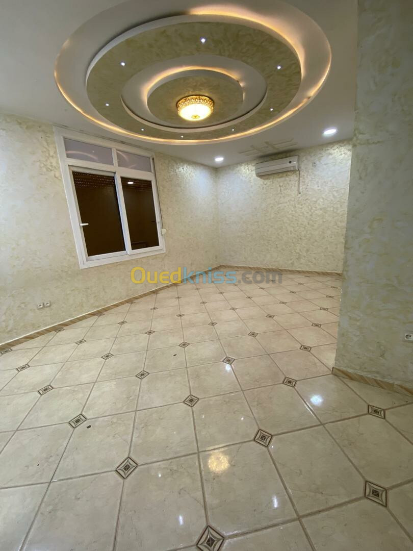 Location Niveau De Villa F5 Blida Blida