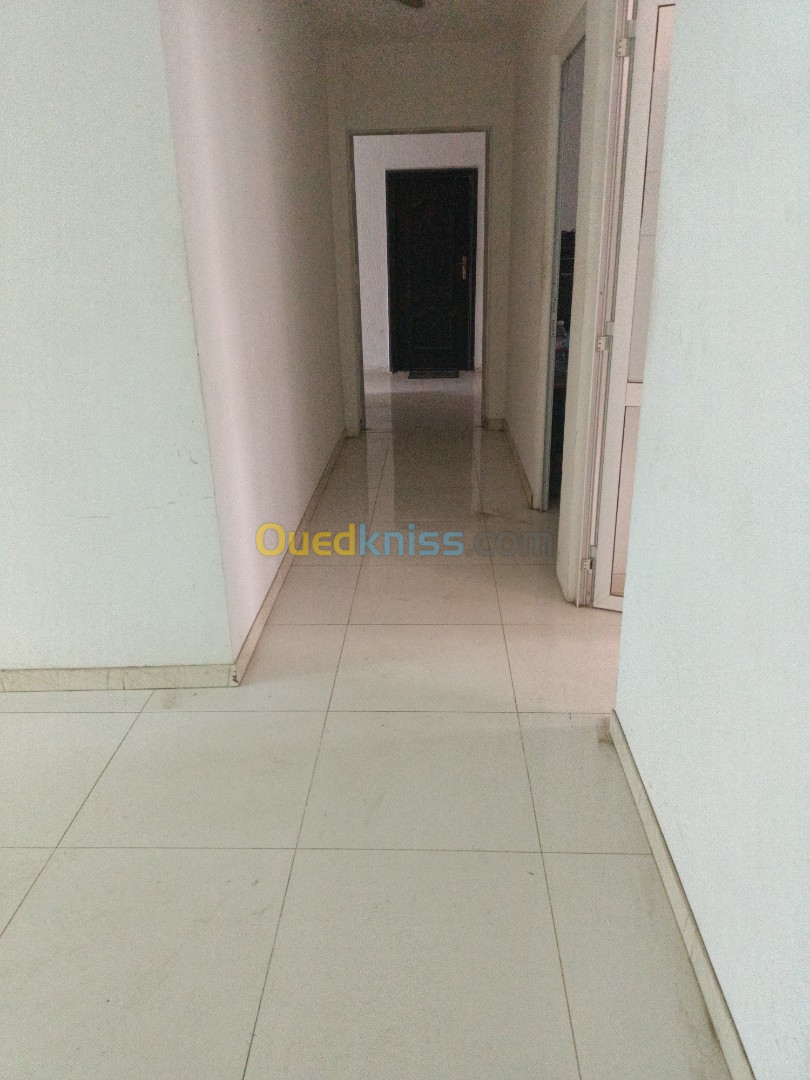 Location Appartement F8 Alger Birkhadem