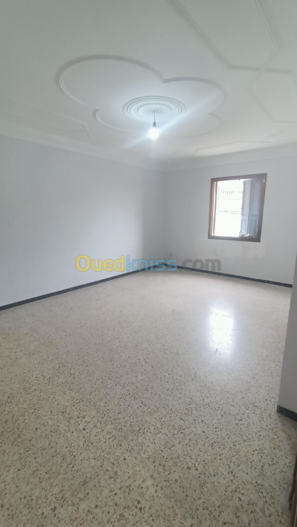 Location Appartement F4 Alger Birkhadem