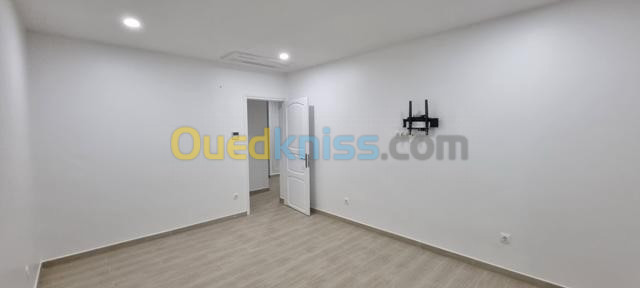 Location vacances Appartement F4 Alger Birkhadem