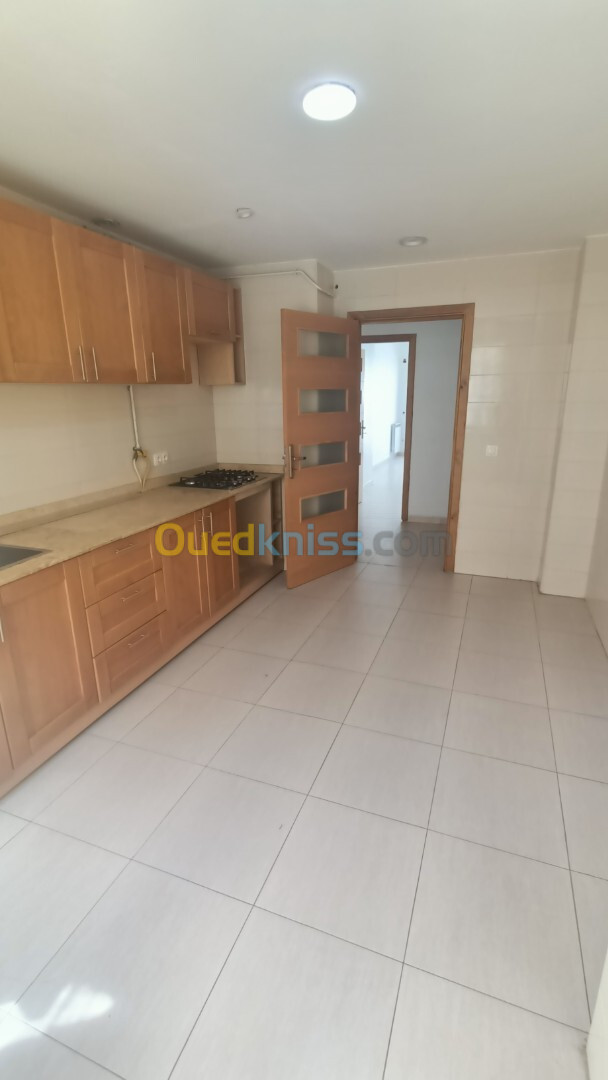 Location Appartement F3 Alger Ain naadja