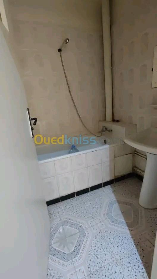 Location Appartement F3 Blida Blida