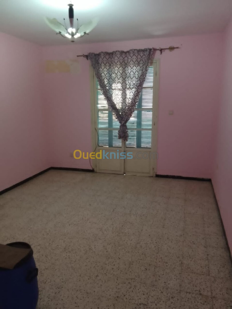 Location Appartement F4 Alger Les eucalyptus