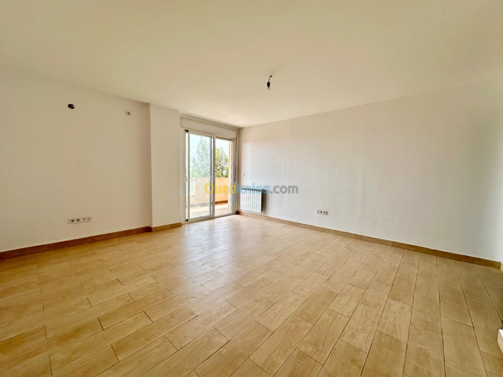 Location Appartement F4 Oran Bir el djir