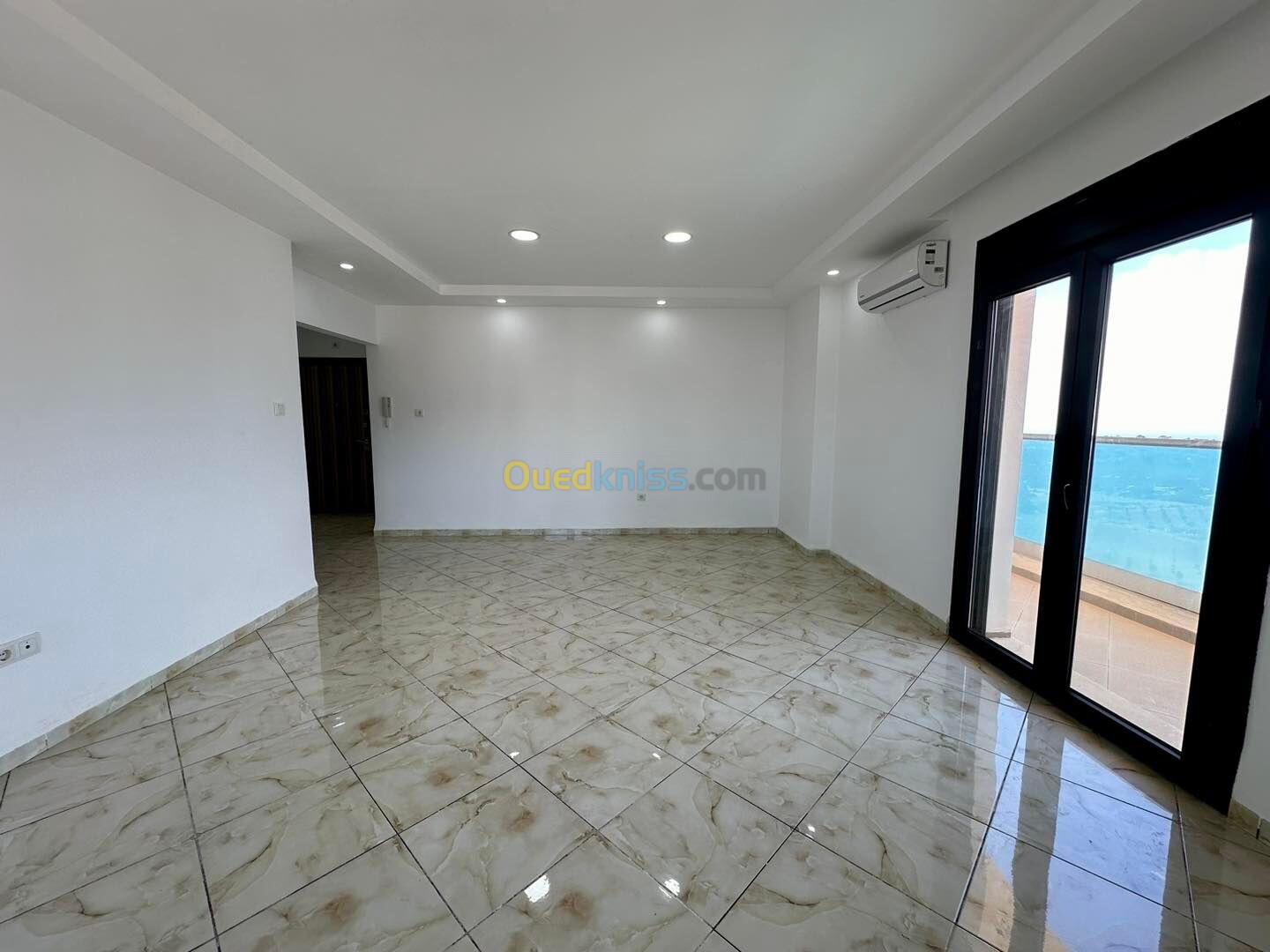 Location Appartement F4 Oran Bir el djir