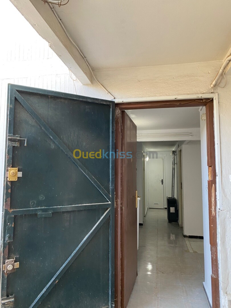 Location Appartement F4 Alger Dar el beida