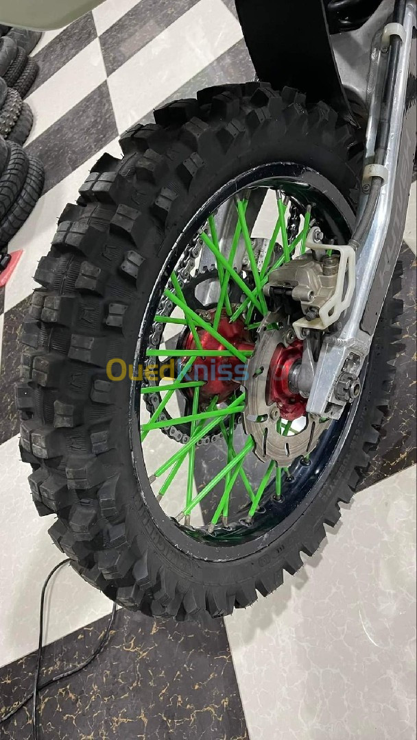 KAWASAKI KXF450 KAWASAKI KXF450 