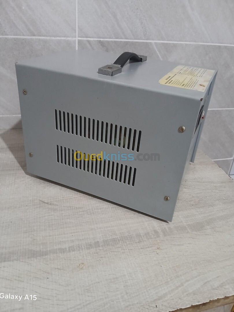 Stabilisateur himel  3 Kva