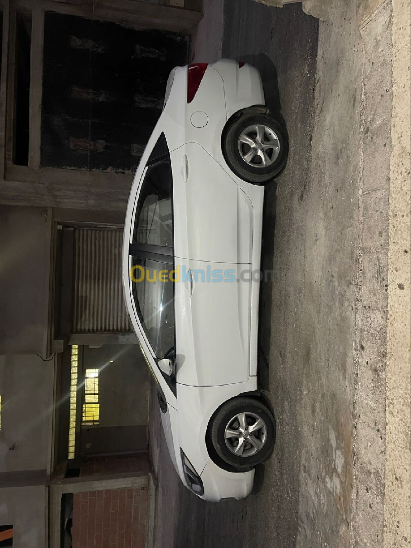 Hyundai Accent RB  4 portes 2014 