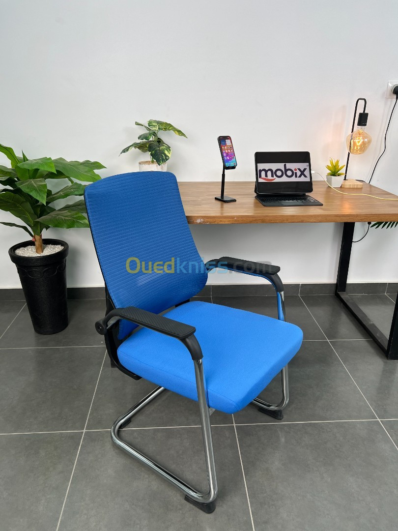 Chaise STRADA visiteur NEW pour bureaux et administrations de notre marque Mobix-dz