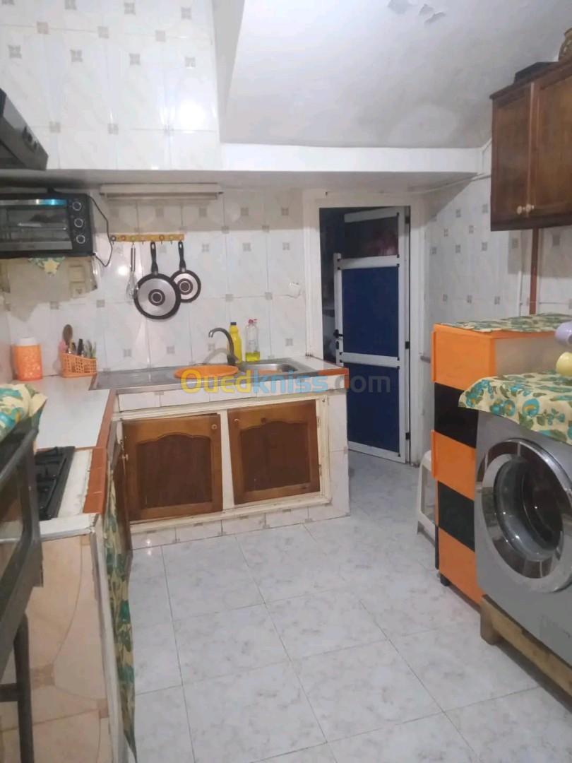 Cherche achat Appartement F03 Tlemcen Mansourah