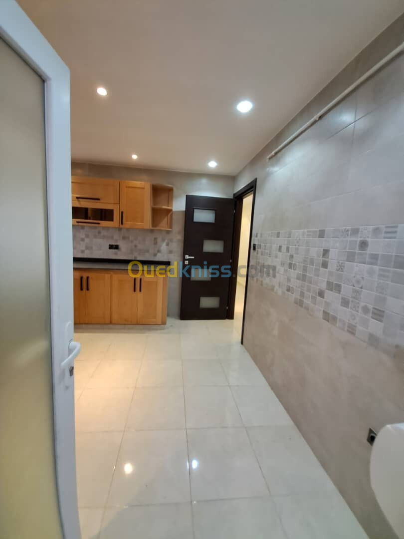 Vente Appartement F4 Alger Bordj el kiffan