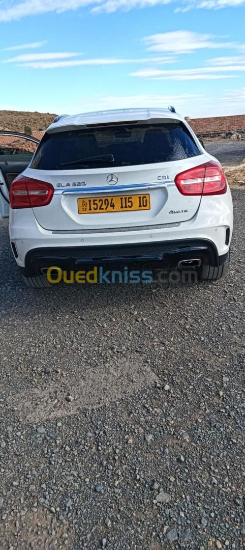 Mercedes GLA 2015 