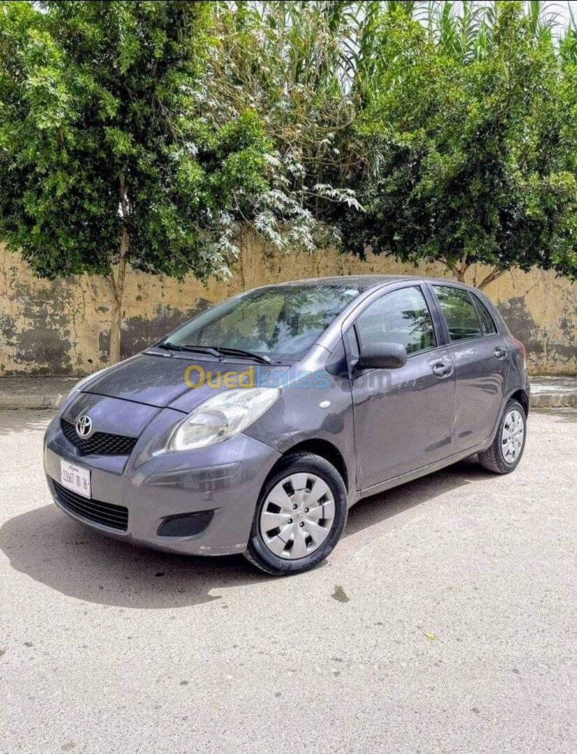 Toyota Yaris 2011 Confort