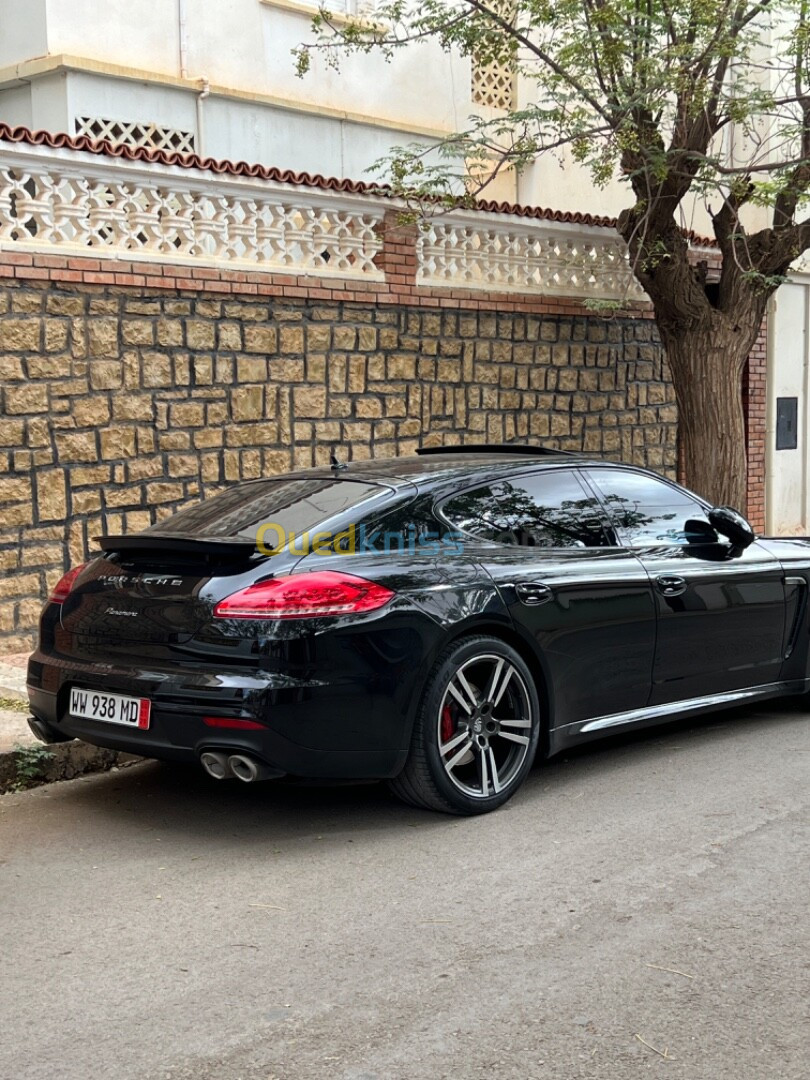 Porsche Panamera 2015 