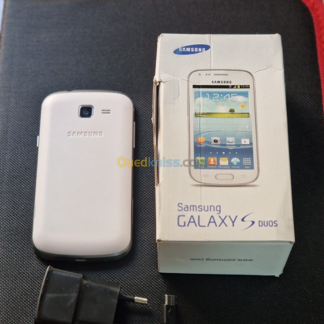 Galaxy' s duos smartphone Samsung