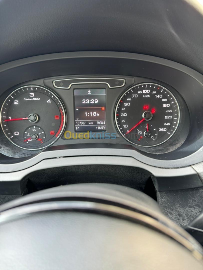 Audi Q3 2015 Ambition