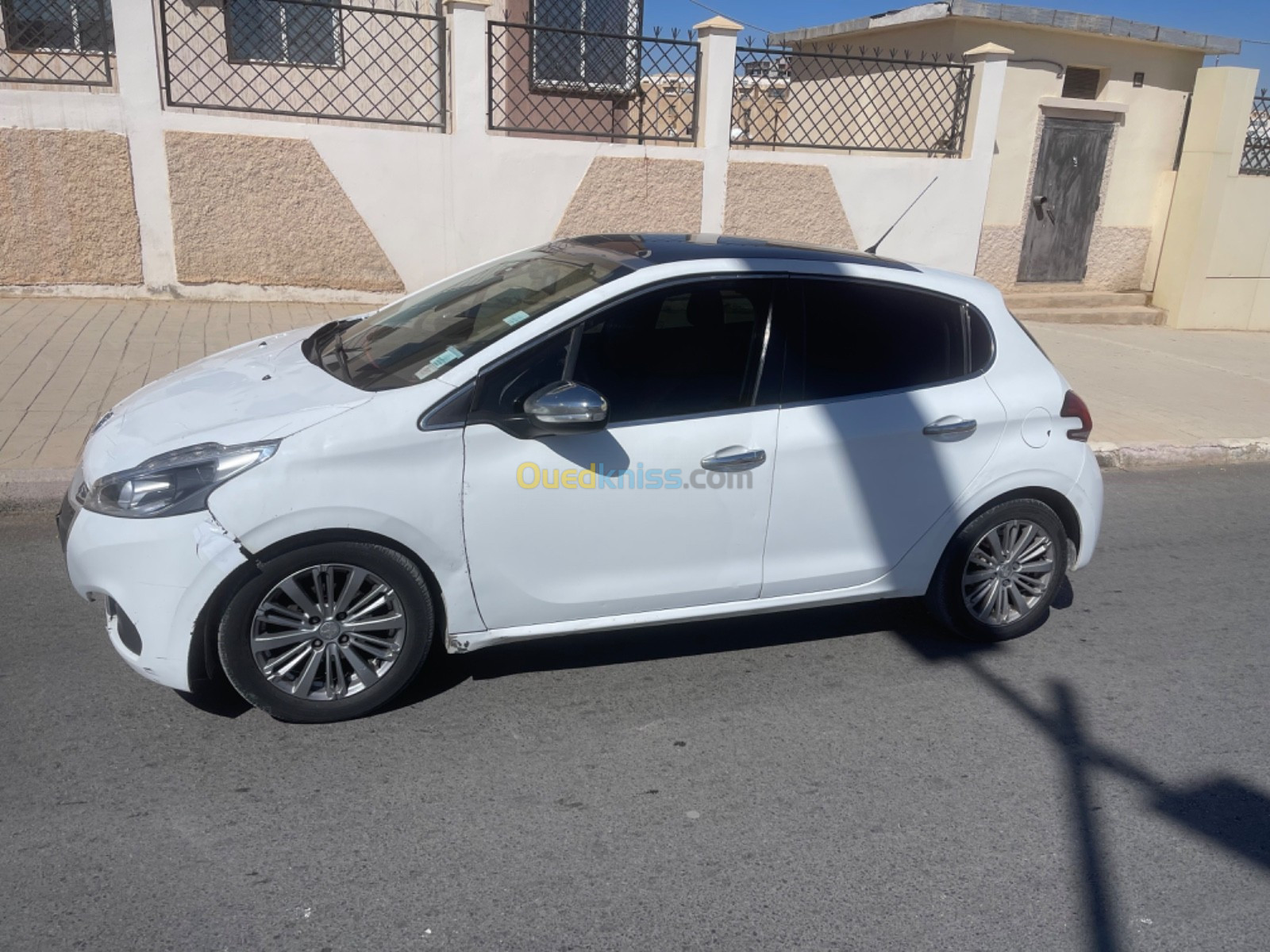 Peugeot 208 2016 Allure Facelift