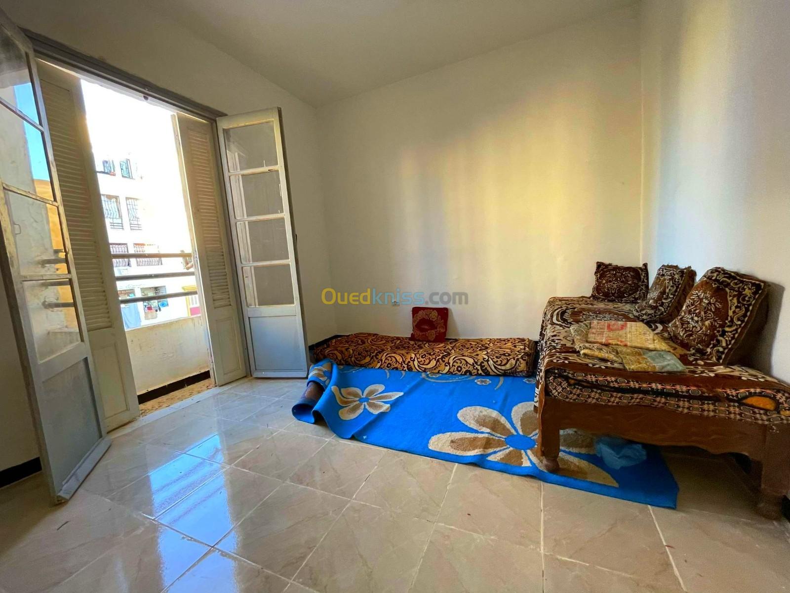 Location vacances Appartement F3 Mostaganem Mostaganem