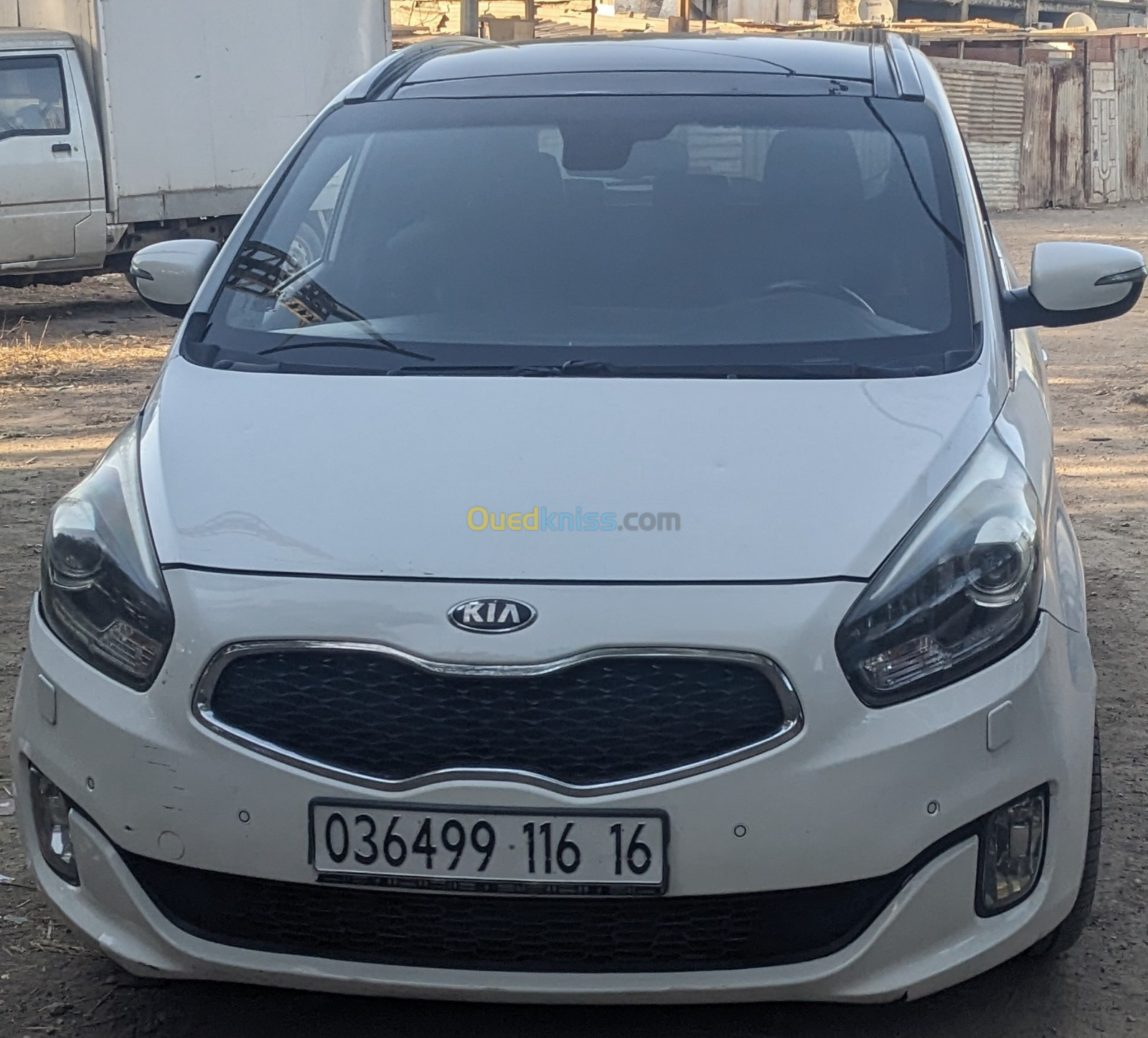 Kia Carens 2016 Luxe