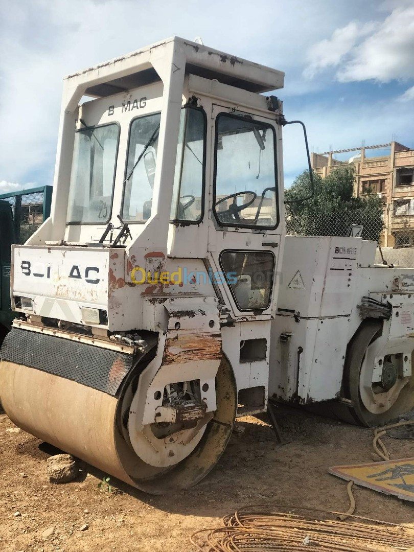 BOMAG Compacteur cylindrique 2 avec vibreur 1996