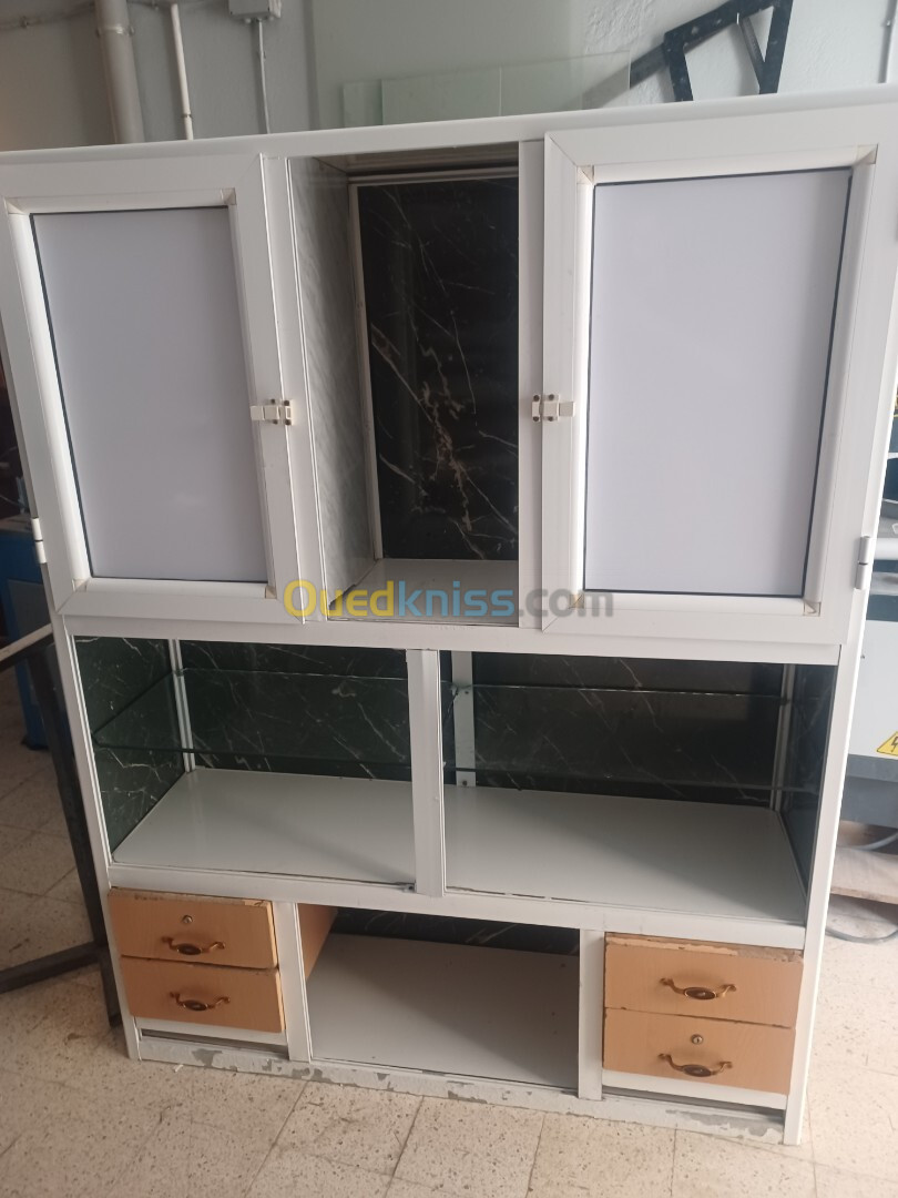 Vente armoire en aluminum 