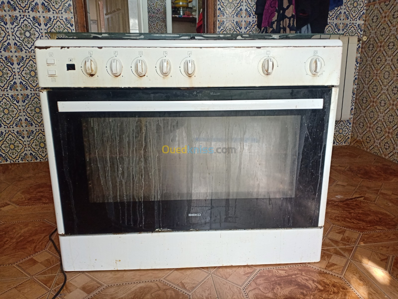 Cuisiniere beko 5 feux