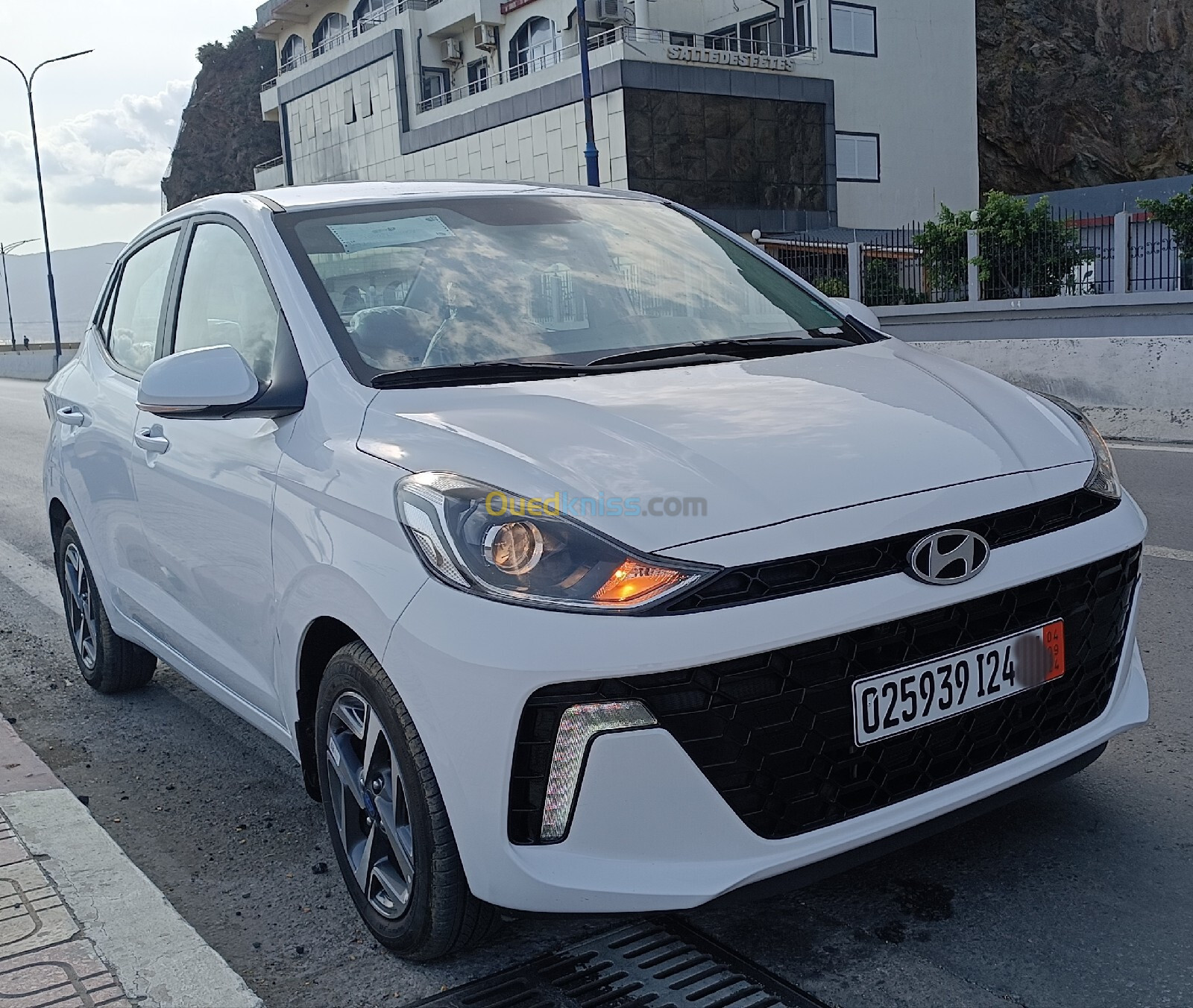 Hyundai i10 2024 GLS sedon