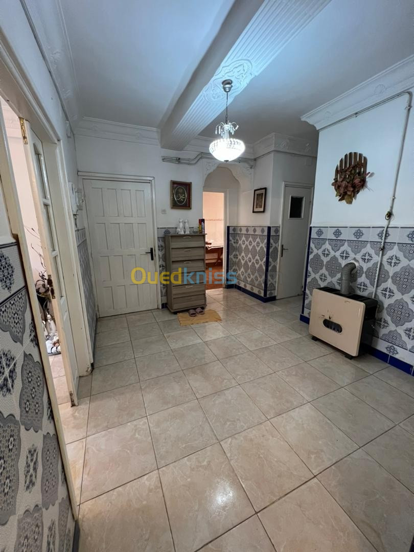 Vente Appartement F4 Oran Ain el turck