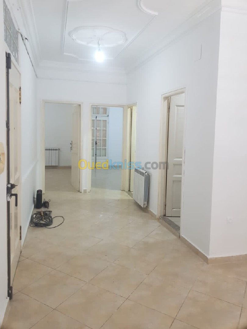 Location Appartement F3 Alger Bab el oued