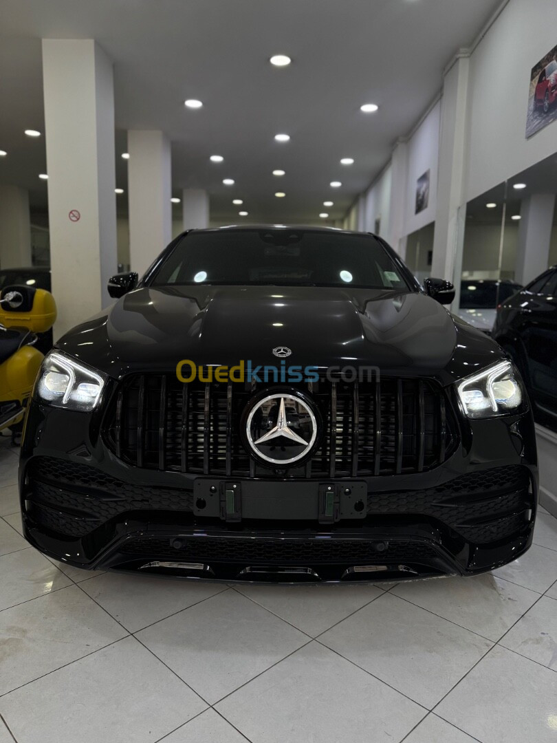 Mercedes GLe 2023 300D