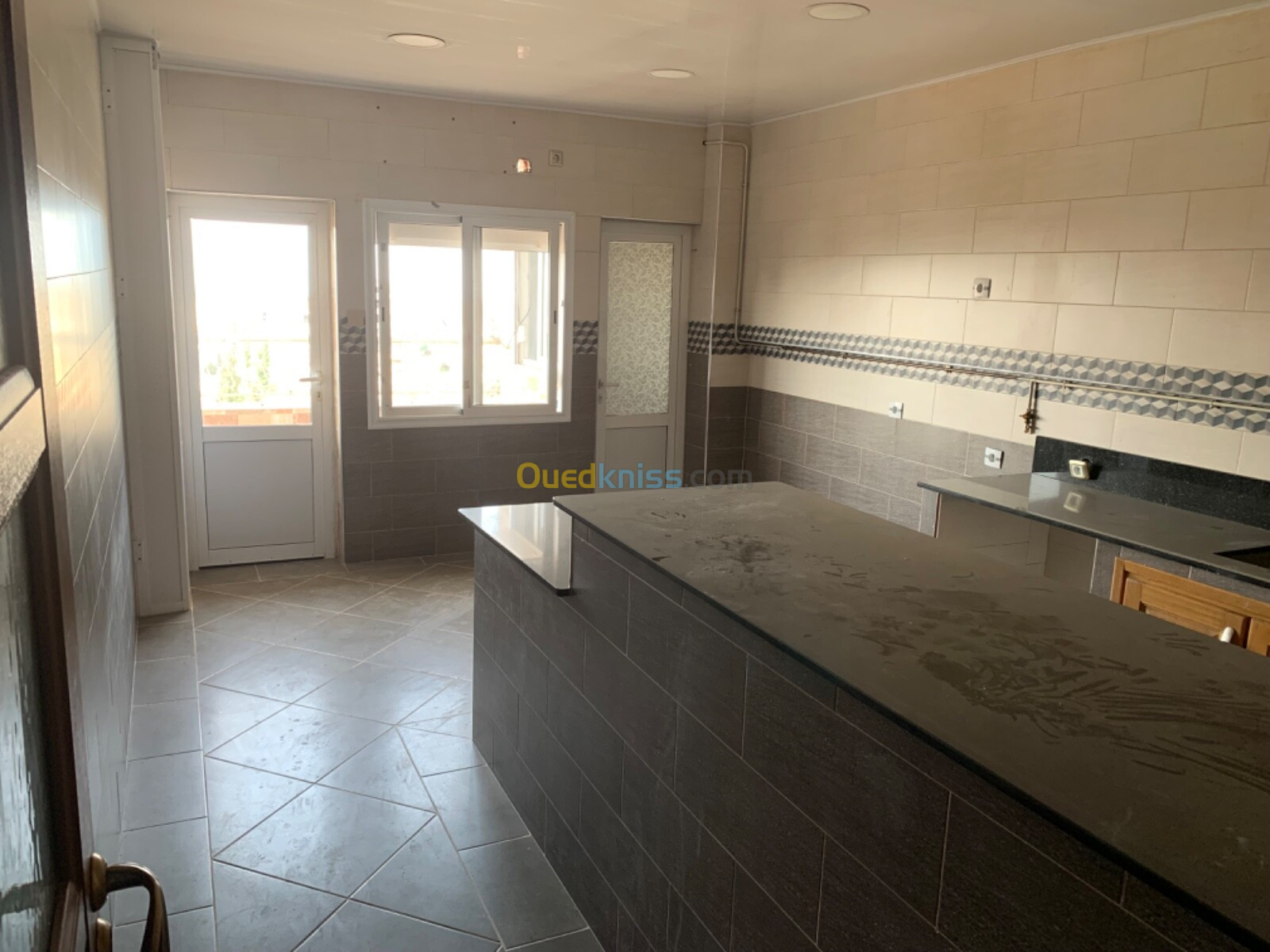 Location Appartement F3 Alger Bouzareah