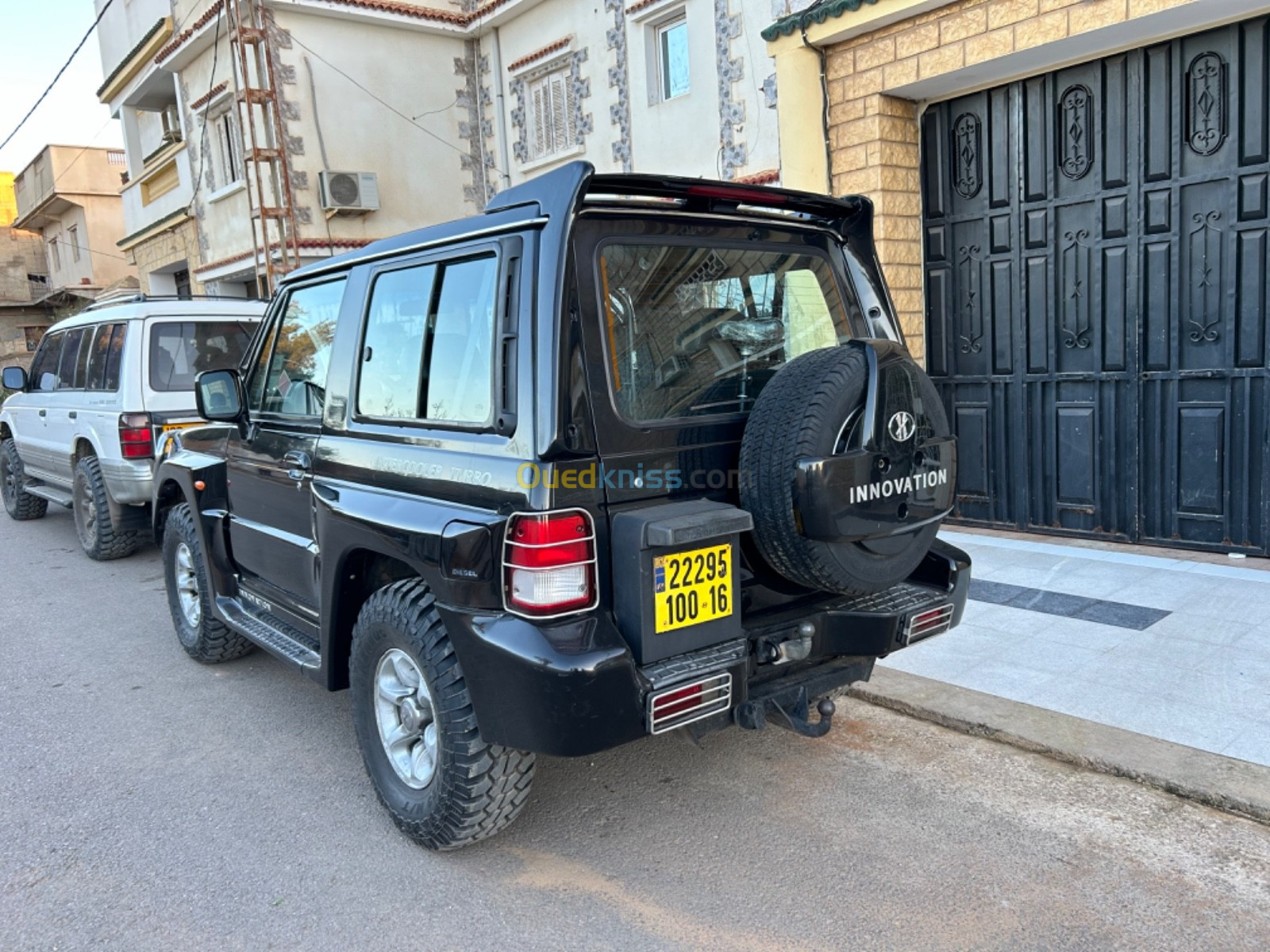 Mitsubishi Pajero Court 2000 Galoper