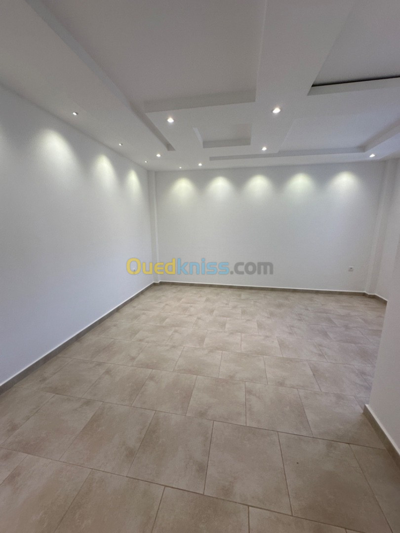 Location Appartement F5 Blida Blida