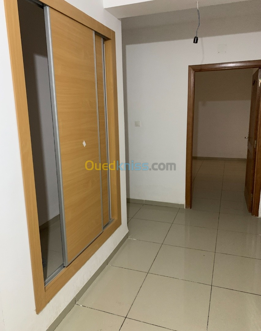 Location Appartement F3 Blida Blida