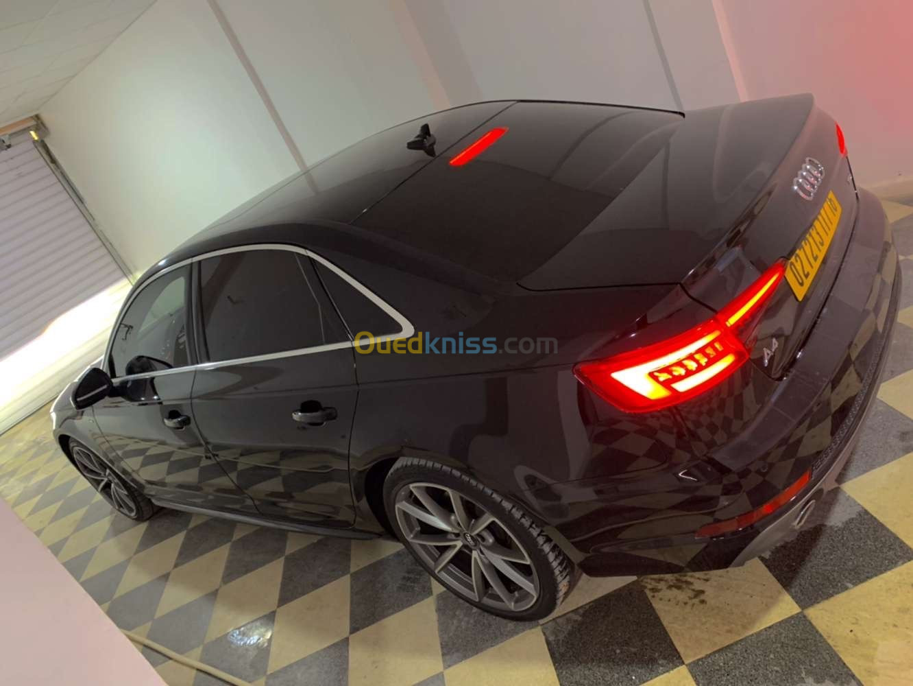 Audi A4 2017 S Line +