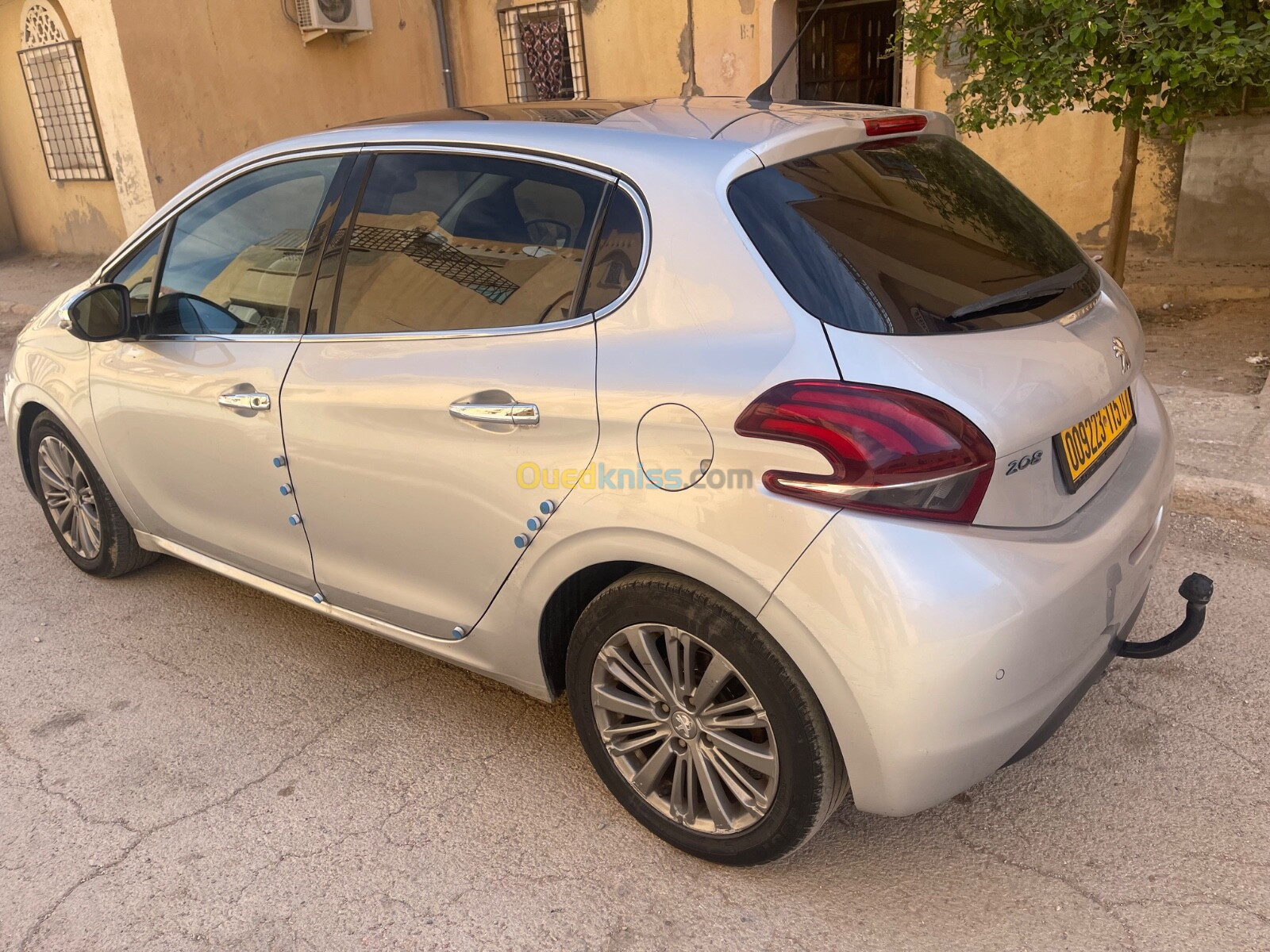 Peugeot 208 2015 Allure Facelift