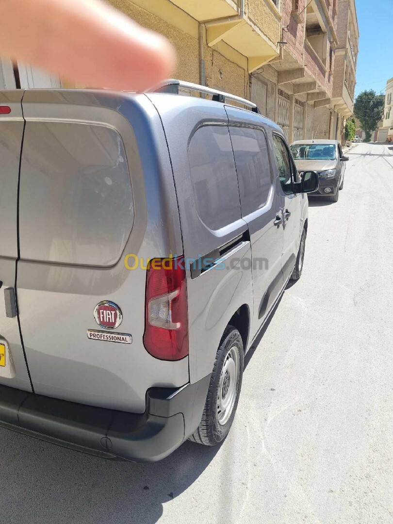 Fiat DOBLO 2024 ITALIE