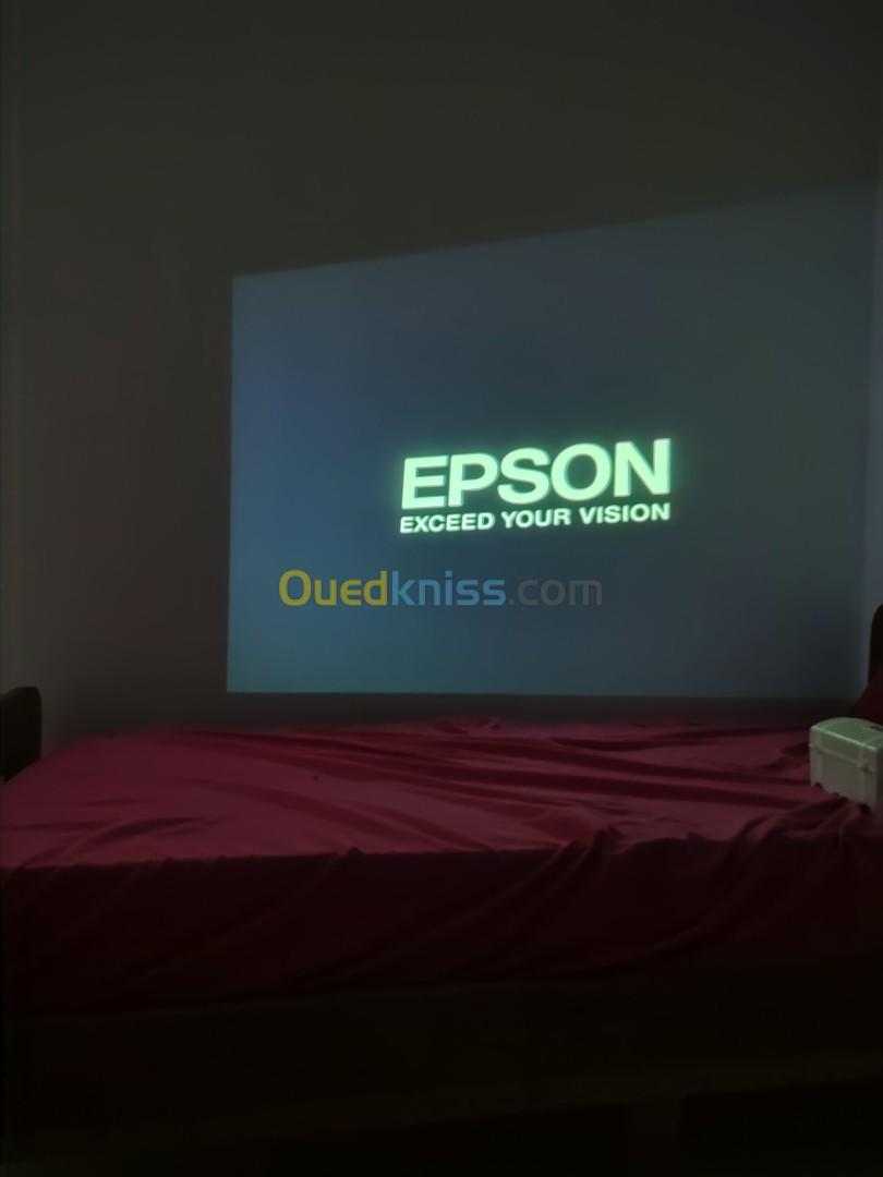 Data show (projecteur) Epson