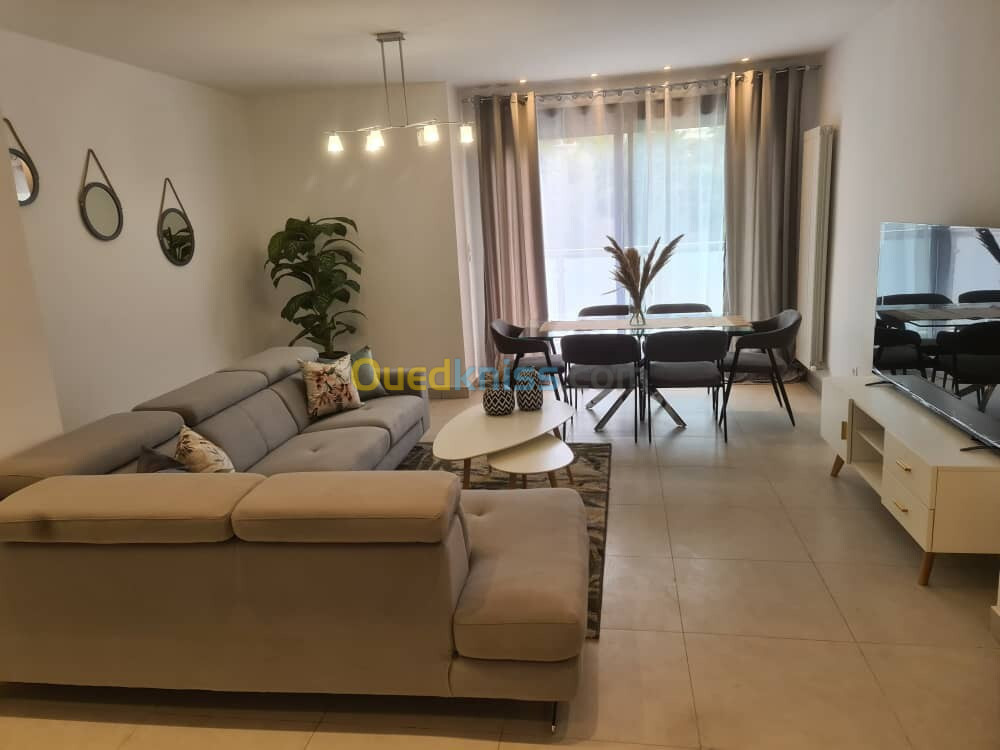 Location Appartement F4 Alger Hydra