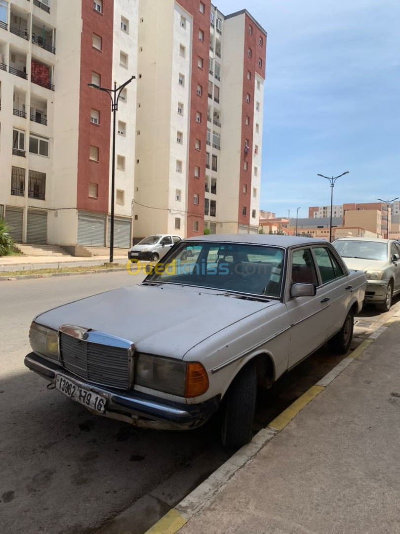 Mercedes 300 D 1979 