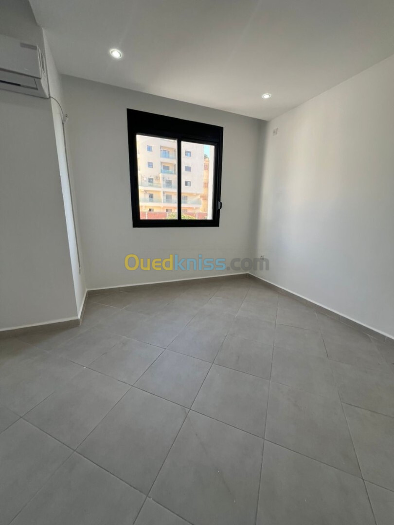 Location Appartement F2 Alger Hydra